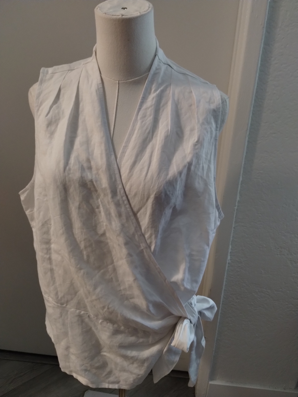 INC International Concepts White Wrap Tie Sleeveless Camisole